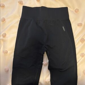 Gymshark Black Leggings with High-Rise Waistband and Moisture-Wicking Fabric